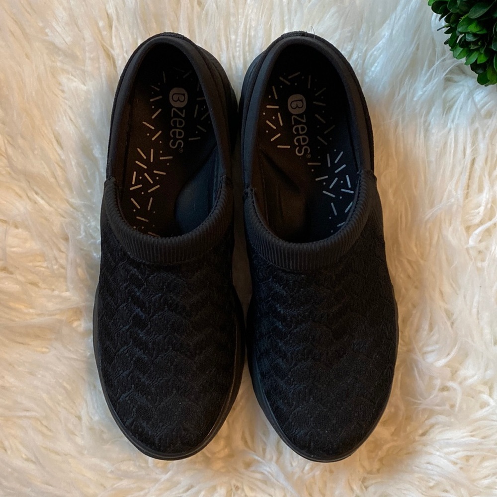 Like brand new Bzees